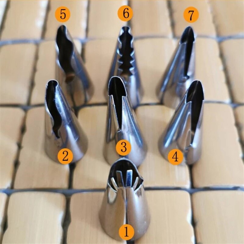8pcs/set Wedding Russian Nozzles Pastry Puff Skirt Icing Piping Nozzles Pastry Decorating Tips Cake Cupcake Decorator Tool